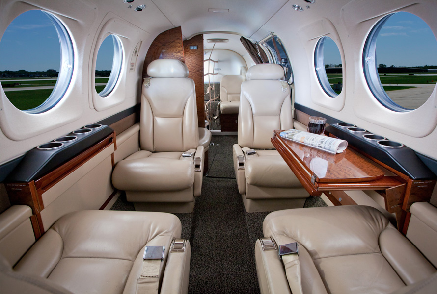 Beechcraft King Air C90GTi, photo 2