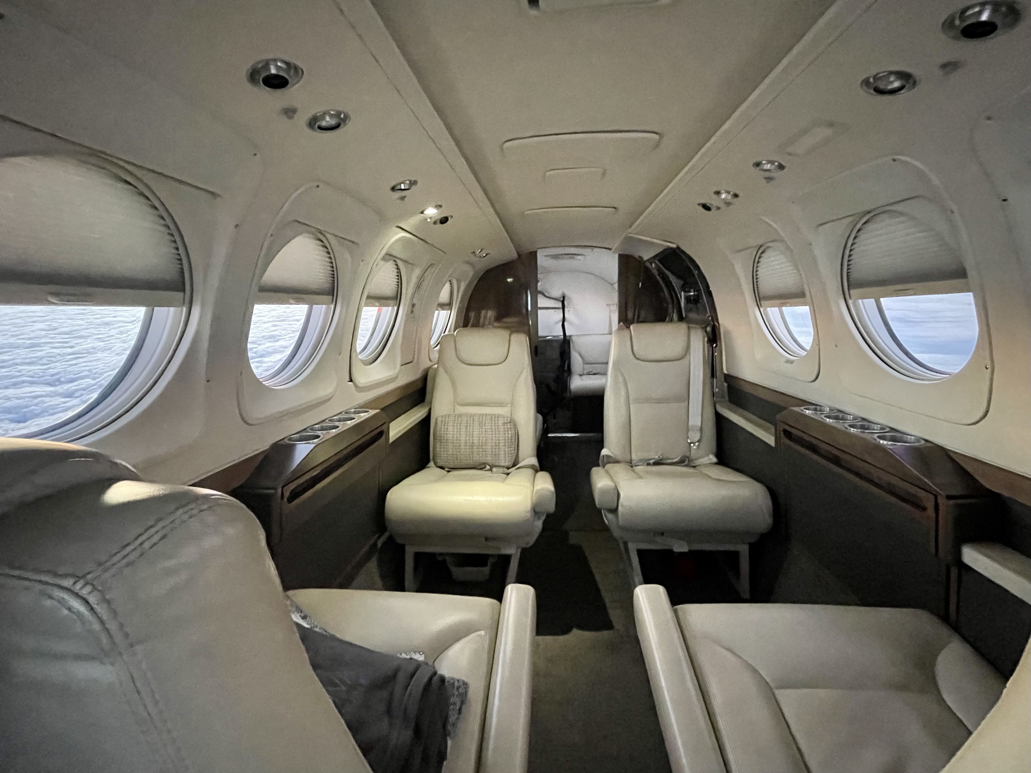 Beechcraft King Air F90-1, photo 2