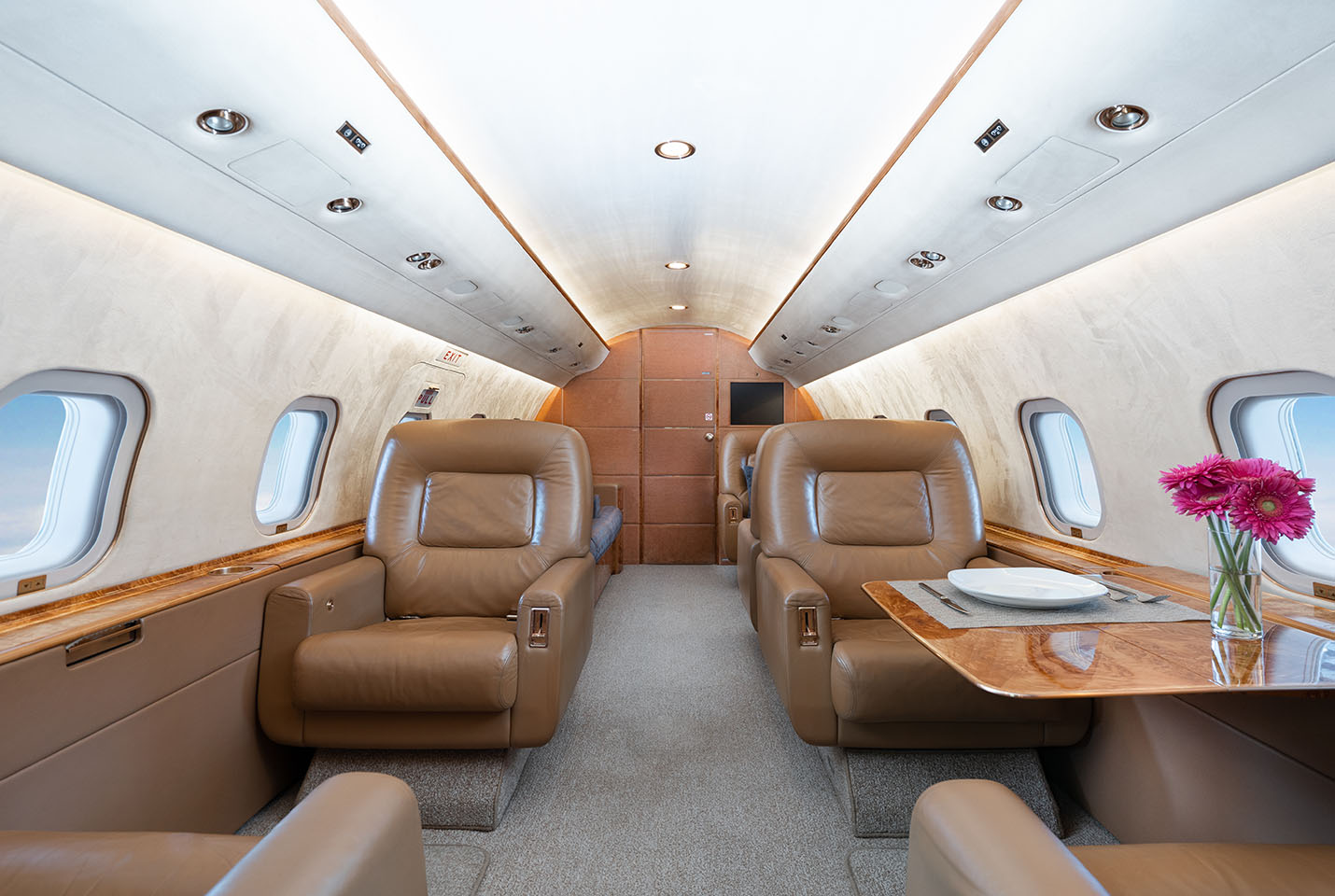 Bombardier Challenger 604, photo 3