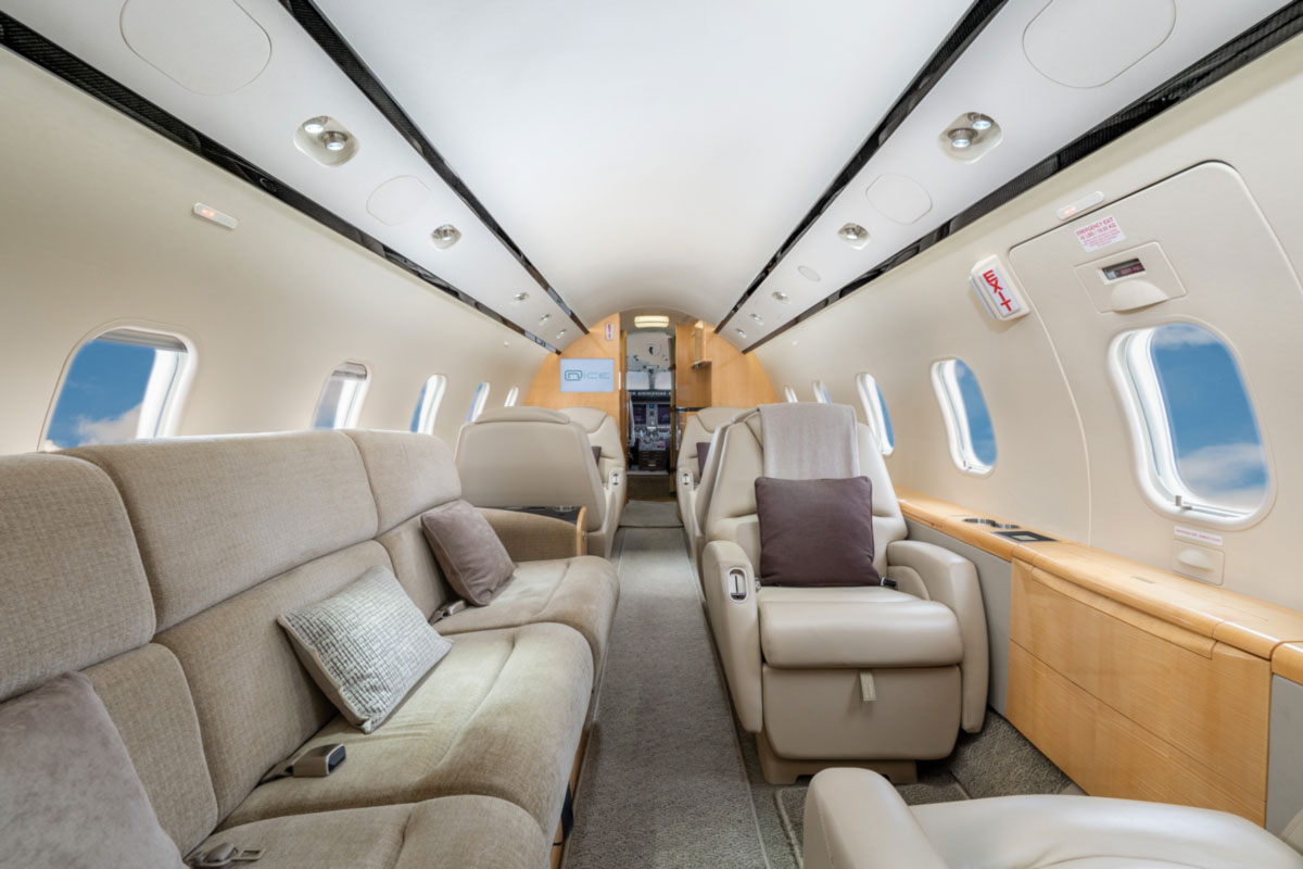 Bombardier Challenger 300, photo 3