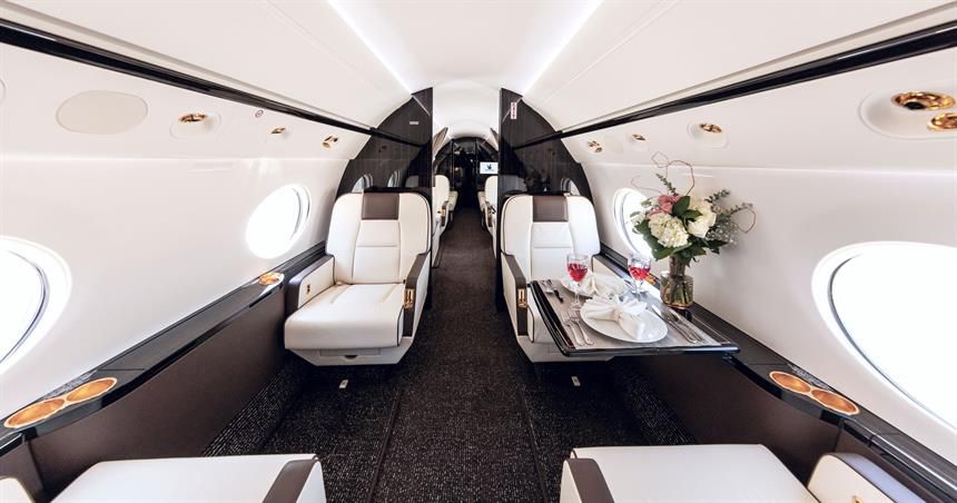 Bombardier Global 5000 empty leg